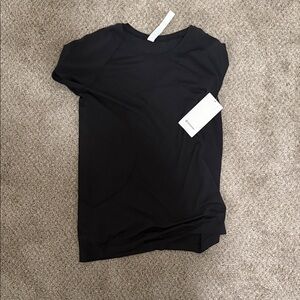 lululemon athletica Black Short Sleeve Tee